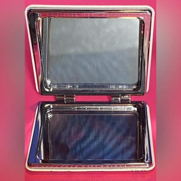 Beauty Compact Mirror: “I Don’t Care”Decor - Picture 2 of 2